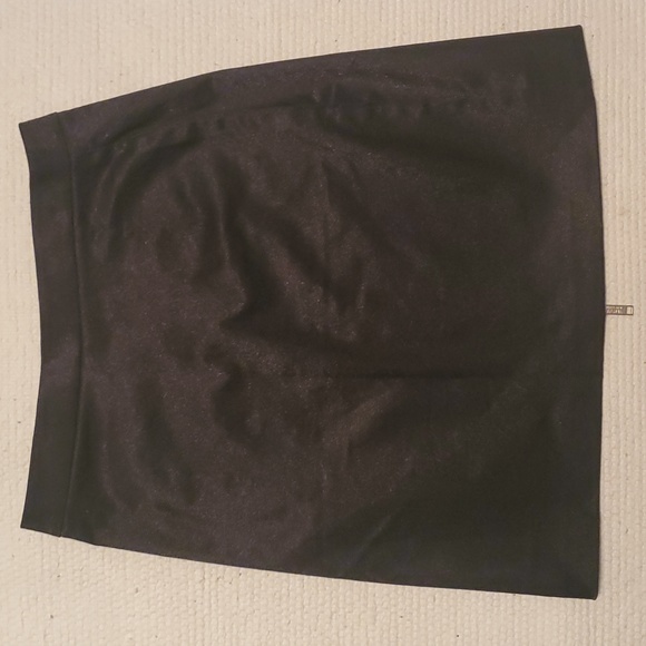 Versace Jeans Couture skirt - Picture 4 of 6